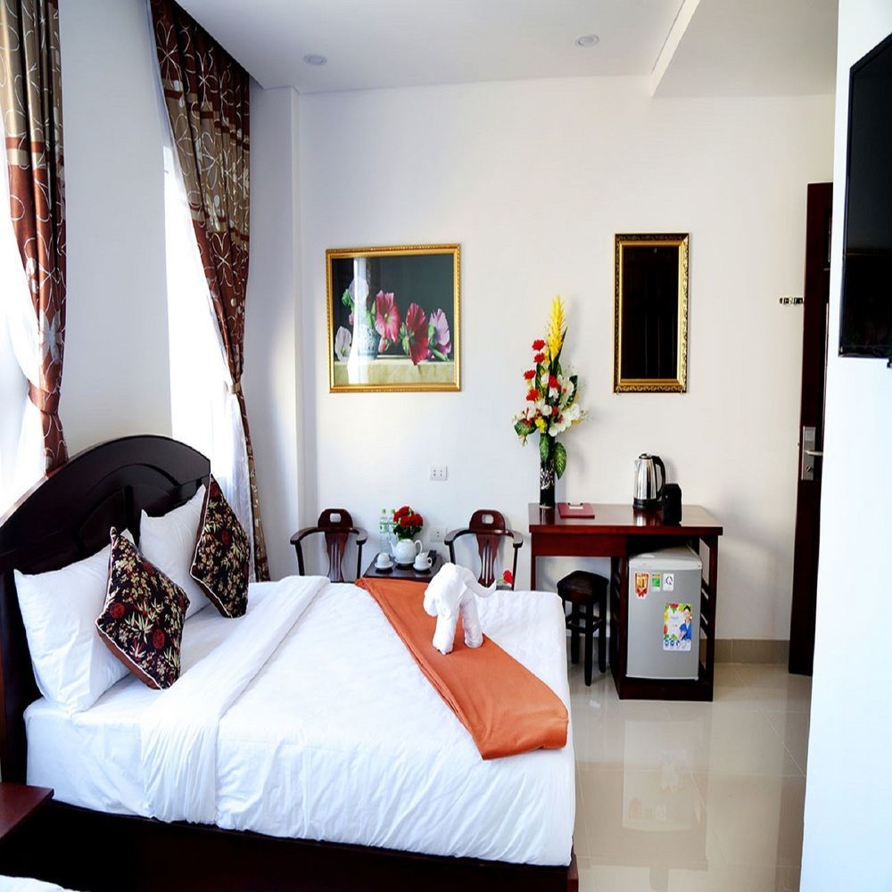 Osaka Hotel Da Nang Bagian luar foto