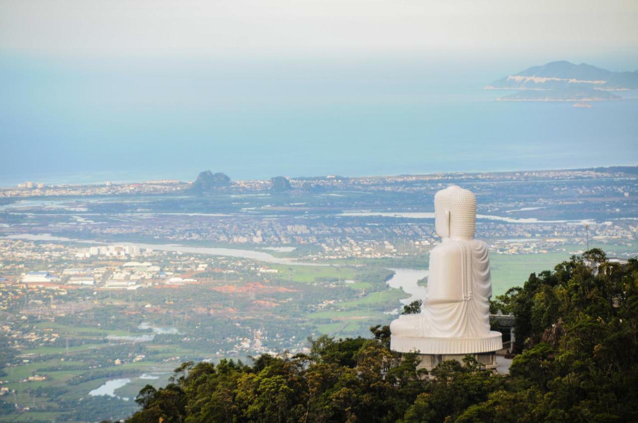 Osaka Hotel Da Nang Bagian luar foto