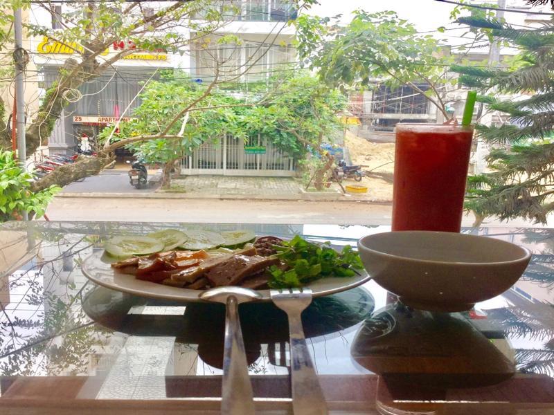 Osaka Hotel Da Nang Bagian luar foto